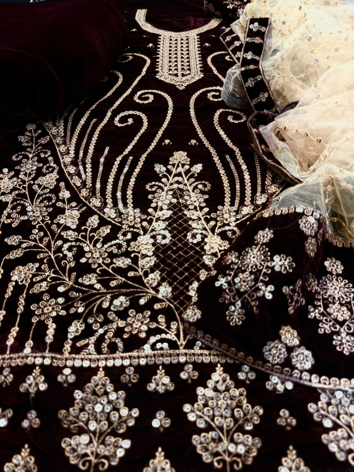 VELVT 3pc Wedding Winter Collection Code:AZ 000