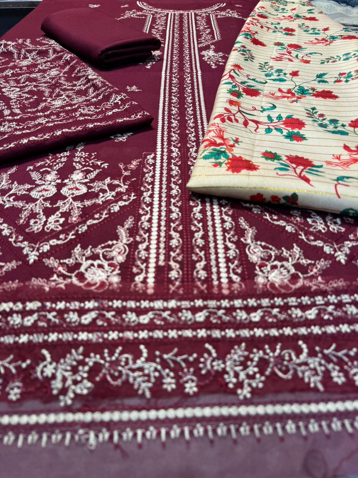 HUSSAIN REHAN 3pc Casual Winter Collection CODE 7031 - Image 7