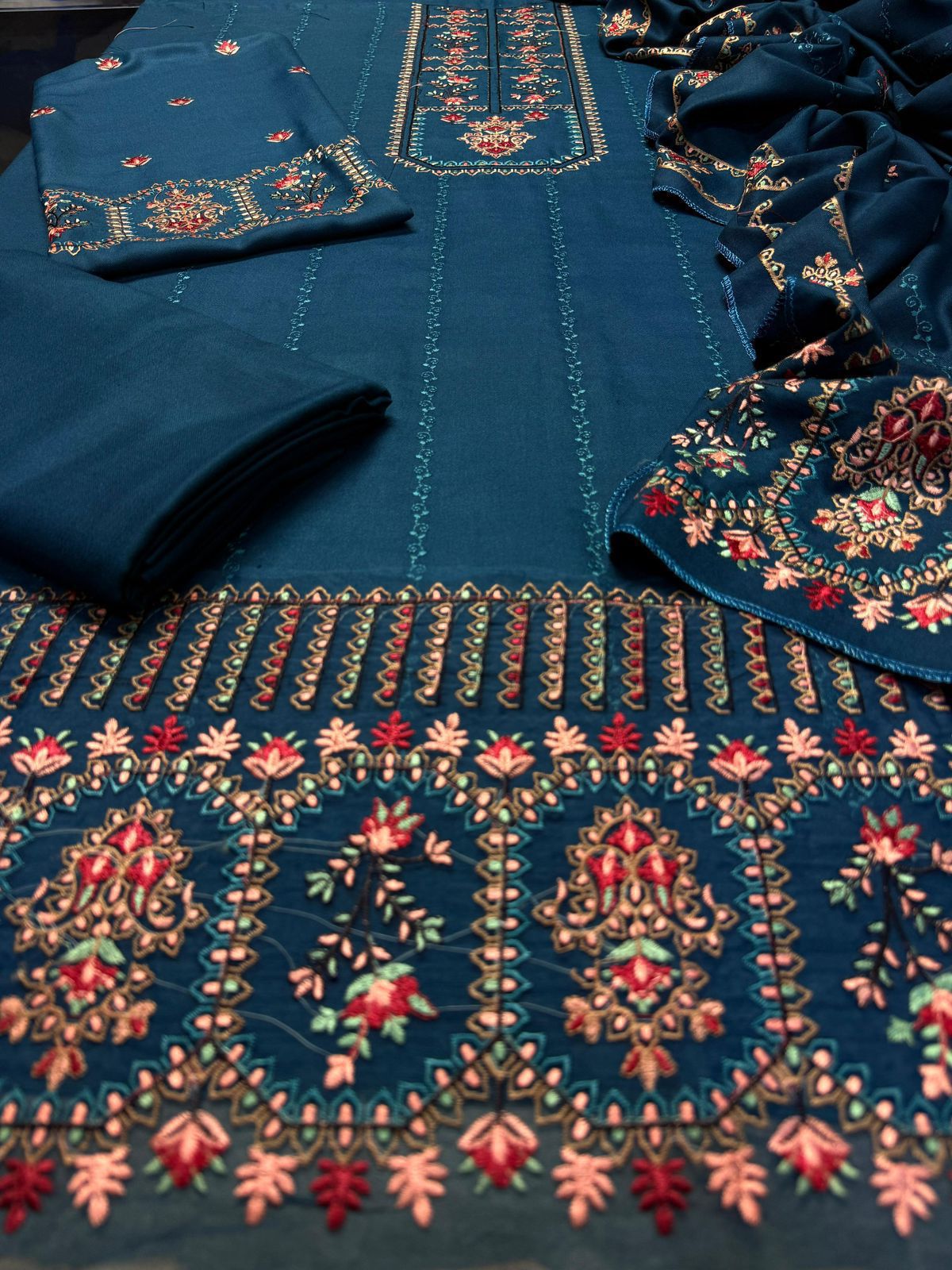 MOHAGANI 3pc Casual Winter Collection - Image 4