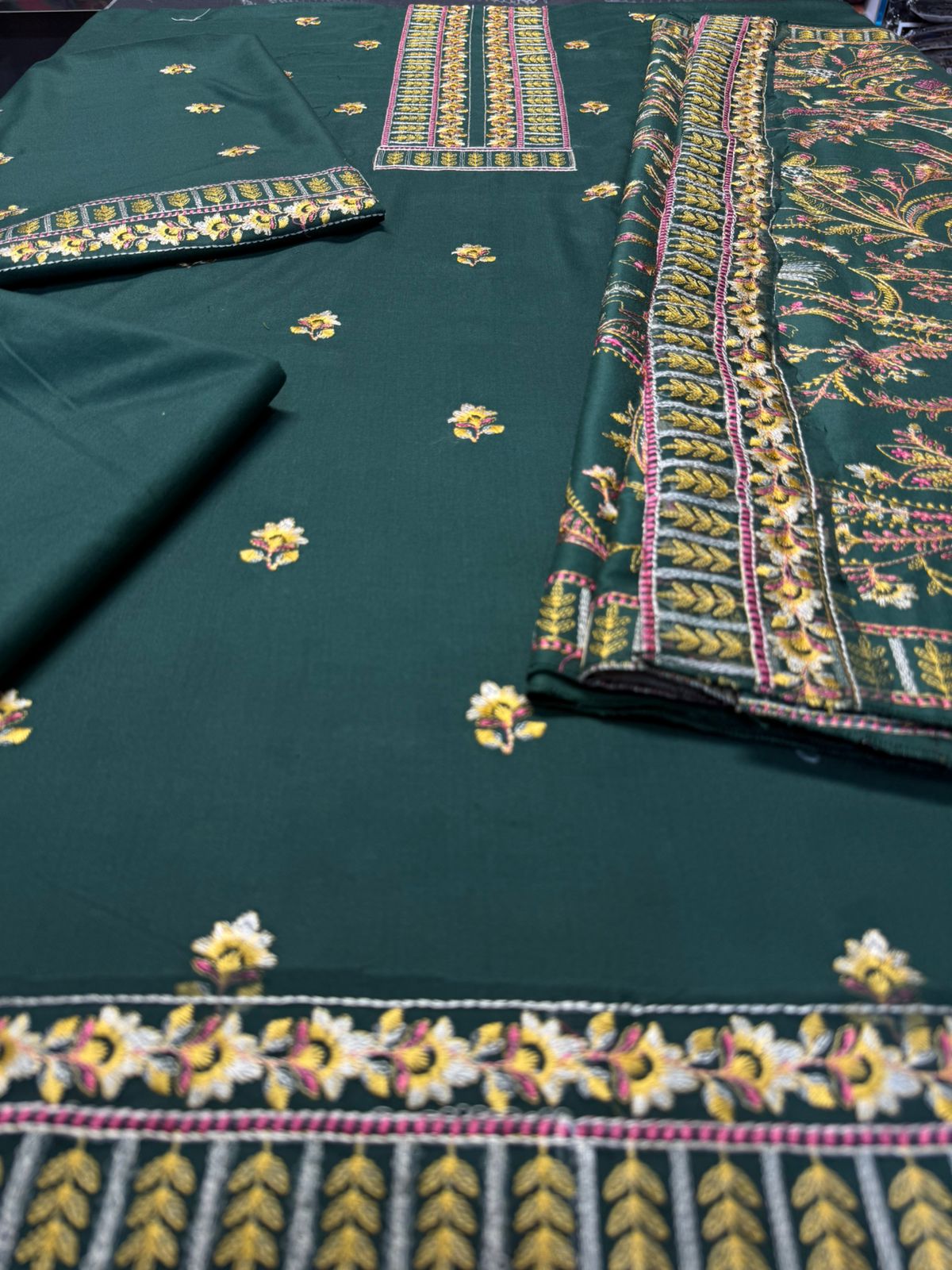 BAREEZE 3pc Casual Winter Collection CODE - Image 3