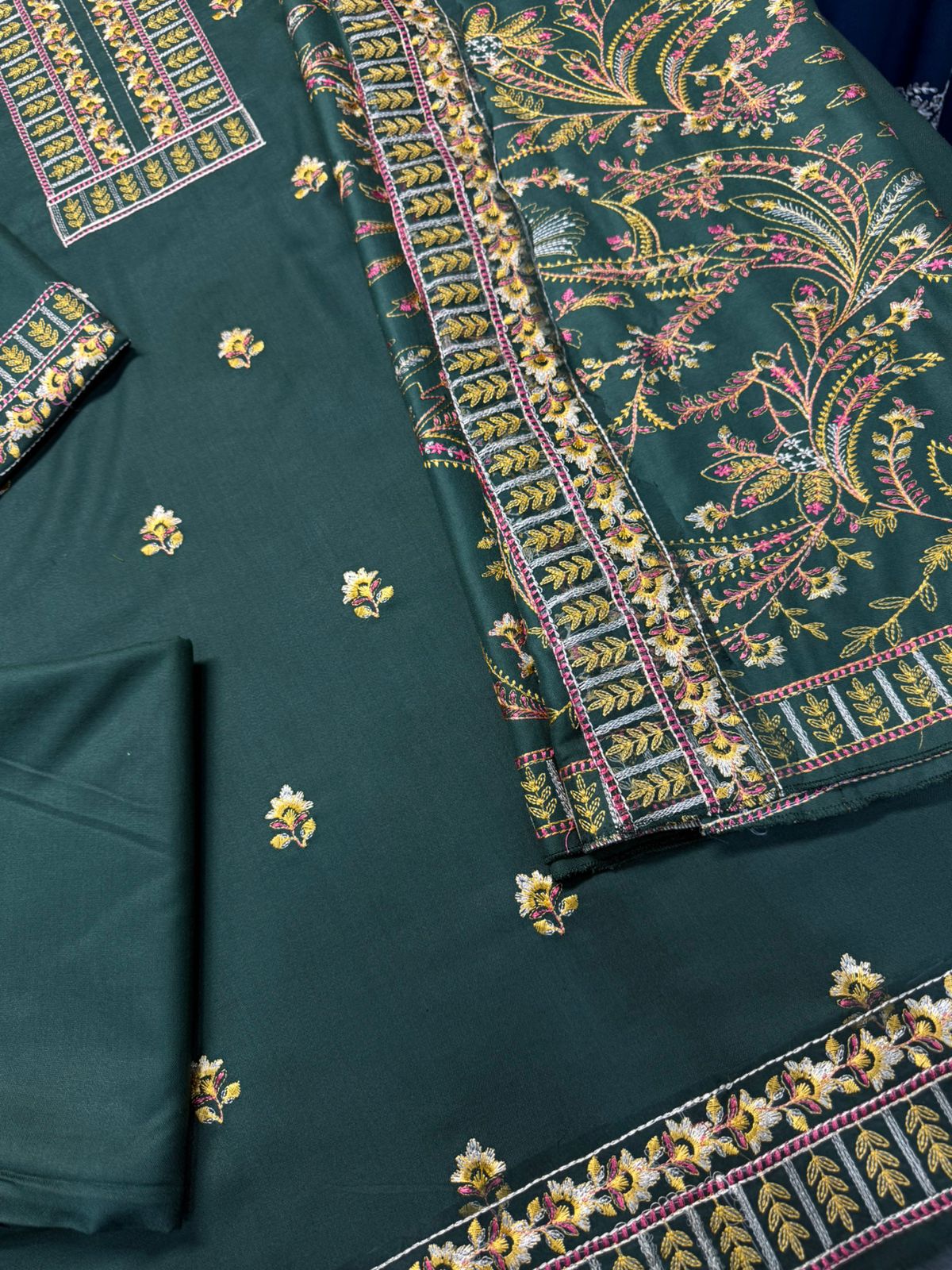 BAREEZE 3pc Casual Winter Collection CODE - Image 4